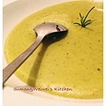  花椰菜乳酪濃湯Broccoli-cheddar Soup