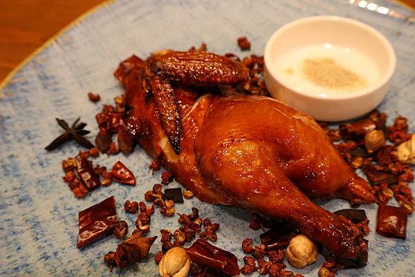 台北私廚無菜單推薦|三餐四季:隱身中山區老宅裡預約制粵菜料理 台北私廚無菜單推薦|三餐四季:隱身中山區老宅裡預約制粵菜料理