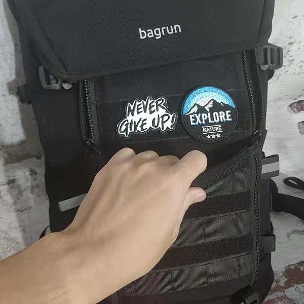 【bagrun】運動玩家軍事風格後背包 - 通勤族的時尚背包，運動型多功能背包！