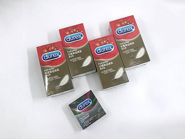 【情人節必買】PTT網友票選第一名，Durex杜蕾斯超薄裝衛生套，momo購物網超殺特惠價!!