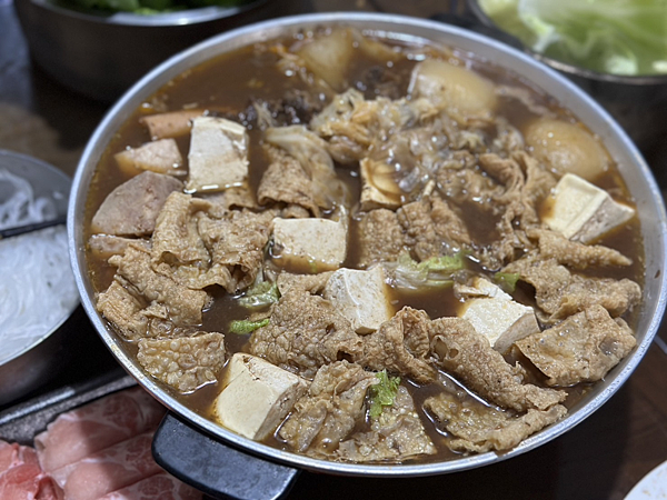 【網購】肉嫩、湯濃還沒有羊騷味！網友推薦羊肉爐冷凍包-爐憶羊肉爐 ，真正好吃老字號