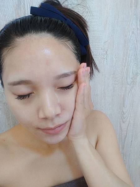 女人知己試用大隊,HANROON韓潤隱型八爪緊緻精華 強勢升級版30ml,韓潤隱型八爪緊緻精華升級版,V型精華,緊緻輪廓,小臉精華,立即有感
