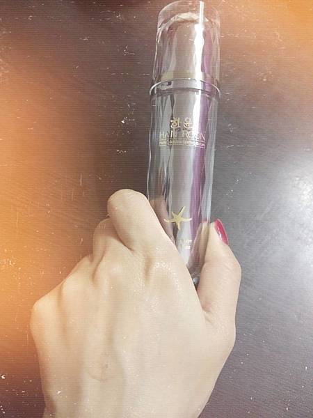 女人知己試用大隊,HANROON韓潤隱型八爪緊緻精華 強勢升級版30ml,韓潤隱型八爪緊緻精華升級版,V型精華,緊緻輪廓,小臉精華,立即有感
