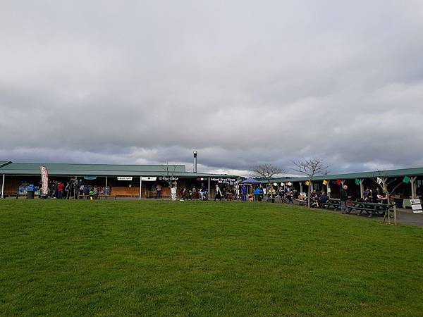 20180805 Clevedon Farm Market 001.jpg 20180805 Clevedon Farm Market 001.jpg
