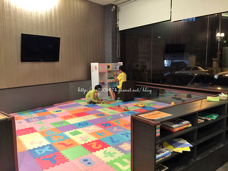 IMG_0406.jpg IMG_0406.jpg