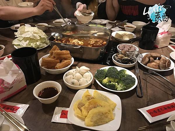 麻辣鍋-八條老宅-菜單-牛肉-豬肉-中山區-台北-美食-火鍋-海鮮-烏梅汁-聚餐-火鍋底料-豆腐-好吃-推薦-萊西-19052713_结果.jpg