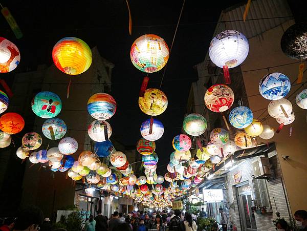 台南～〈普濟殿燈會〉〈神農街〉**每年過年必來的燈會、神農街