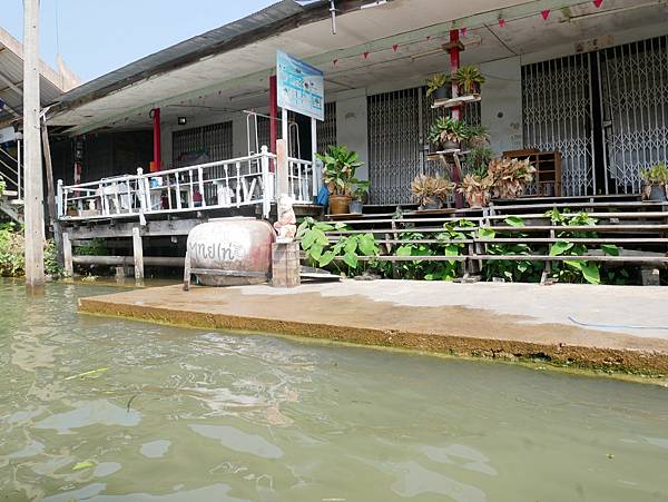 《泰國》～歐式水上市場/美功鐵道市場/水上屋網美餐廳/曼谷四