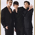 2pm-澤演+nichkhun+佑榮.jpg