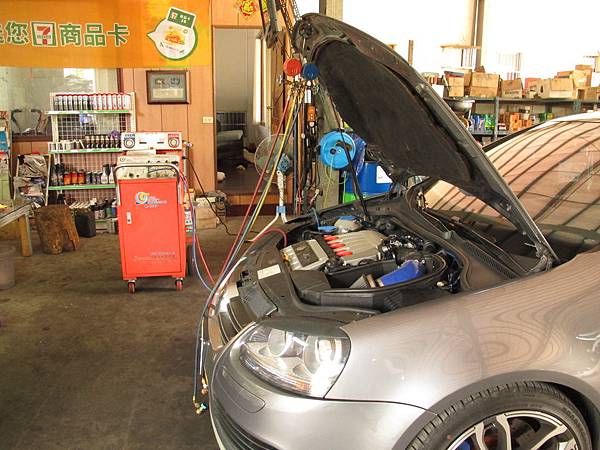 GOLF R32冷氣保養