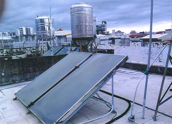 300公升立桶太陽能熱水器