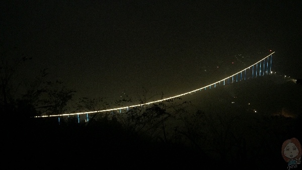 嘉義梅山 雲太平雲梯夜景