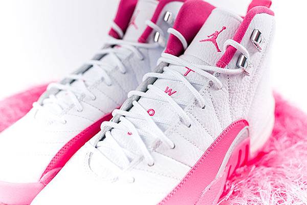 air-jordan-12-pink-white-2016-girls-3.jpg