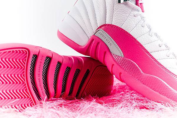 air-jordan-12-pink-white-2016-girls-5.jpg