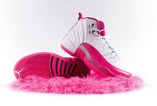 air-jordan-12-pink-white-2016-girls.jpg