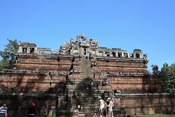 吳哥城(Angkor Thom)空中宮殿(Phimeanakas)01