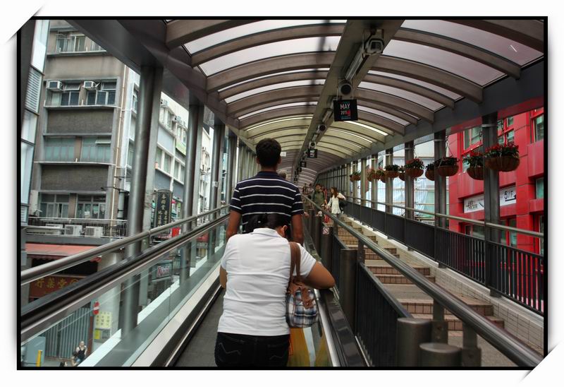 半山自動扶梯(Central-Mid-Levels Escalator and Walkway System)