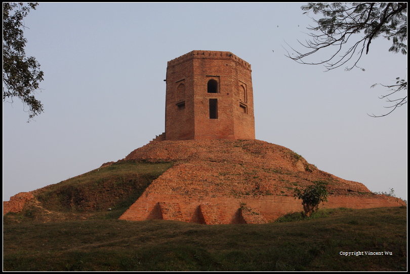 五比丘迎佛塔(Chaukhandi Stupa)01