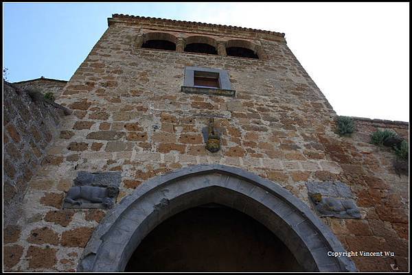 白露里冶奧(Civita di Bagnoregio)