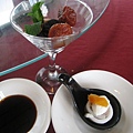 20110521玻璃屋_03薄荷酸梅+奶油芋泥麻糬捲.jpg