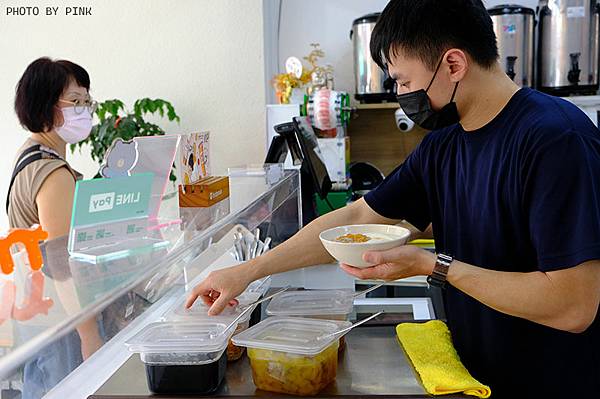 【南投市鮮奶奶】各式飲品及被飲料耽誤的豆花!