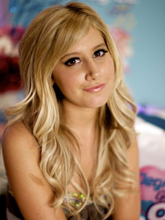 ashley tisdale-5.bmp