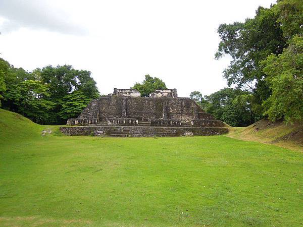 XUNANTUNICH-3-1