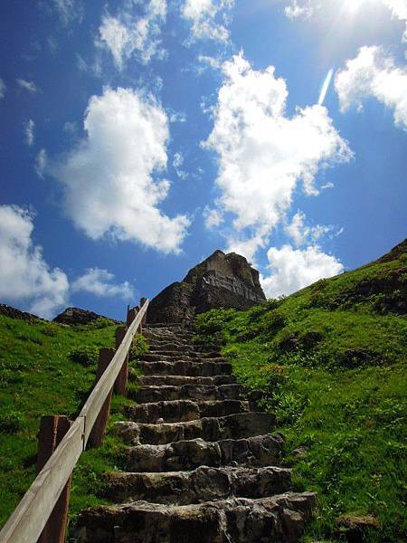 XUNANTUNICH-5-1