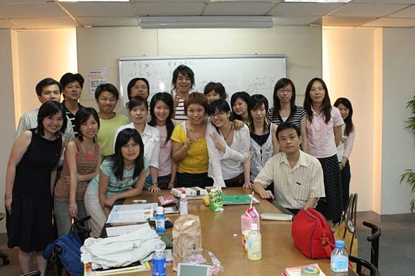 傻八的日文老師和同學
