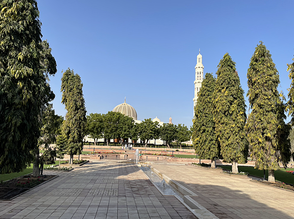 蘇丹卡布斯大清真寺