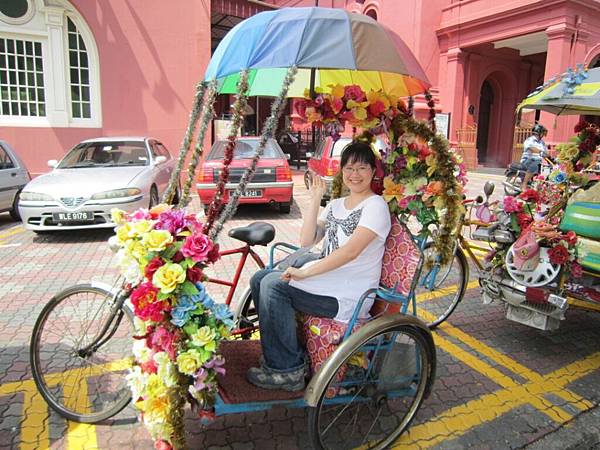 三輪車遊古城啦