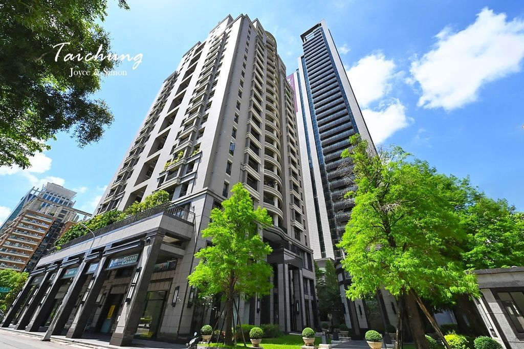 台中七期太子元亨利貞最新 圖多 最詳細資訊獨家揭露 專營台中七期特區豪宅 楊雅婷 周誌賢 住商不動產 七期歌劇院加盟店 大恆不動產經紀有限公司