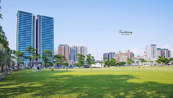 台中七期允將大有朝馬路潮洋環保公園朝馬運動中心豪宅 (1).jpg