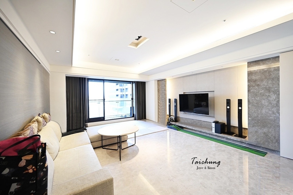 台中七期豪宅新光三越旁市政北七路惠文學區由鉅建設由鉅大謙國家歌劇院大遠百 (1).jpg 台中七期豪宅新光三越旁市政北七路惠文學區由鉅建設由鉅大謙國家歌劇院大遠百 (1).jpg