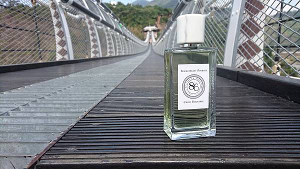 [心得] L'Occitane Cassis Rhubarbe 黑醋栗大黃