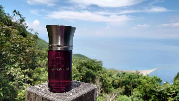 [心得] Les Liquides Imaginaires Ile Pourpre 