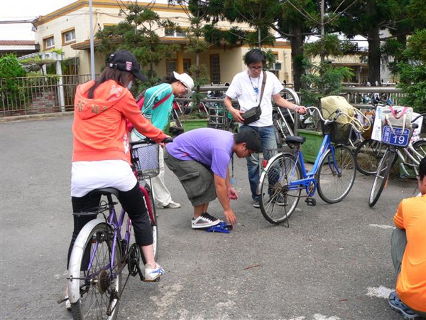 選擇適合自己的腳踏車，出發!!.JPG