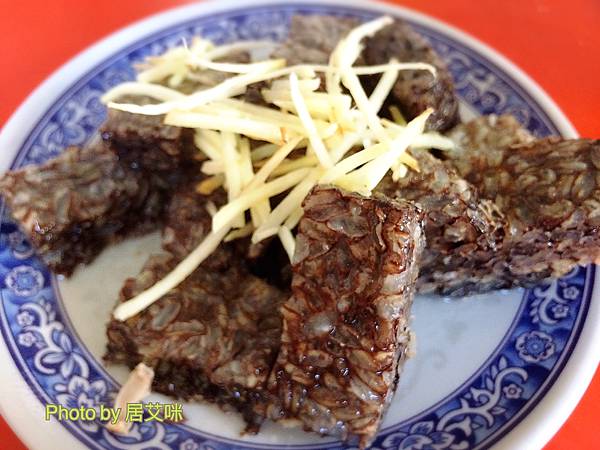 【高雄鼓山】吳家魚焿豬血湯 | 鼓山在地老店傳統小吃，料多味