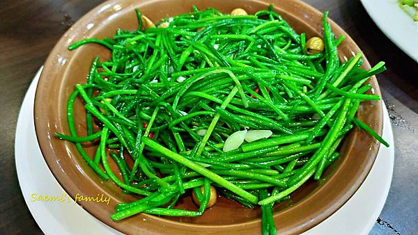 【高雄岡山】佳香品味小菜館 CP值超高,價格平實菜色豐富 【高雄岡山】佳香品味小菜館 CP值超高,價格平實菜色豐富