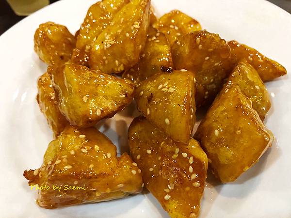 【高雄岡山】佳香品味小菜館 CP值超高,價格平實菜色豐富 【高雄岡山】佳香品味小菜館 CP值超高,價格平實菜色豐富