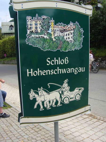 搭馬車到Schloss Hohenschwangau的上車處.jpg