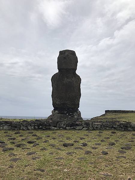 19Moai.JPG