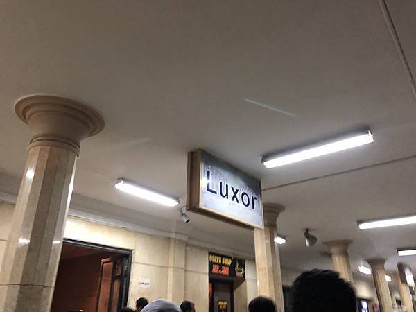 109LUXOR.JPG