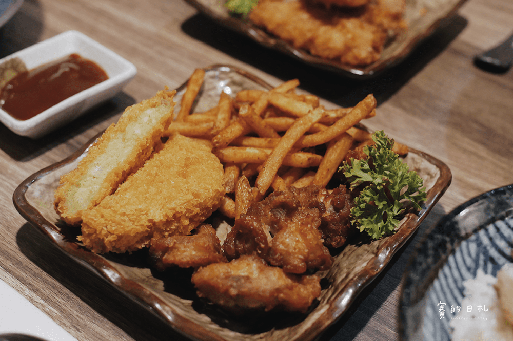 台中西屯拉麵美食 青龍拉麵 麵屋虎微 賽的日札 台中拉麵推薦 日本拉麵 13-min.png