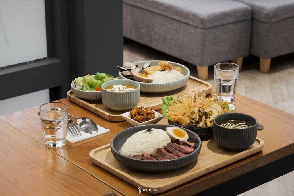 哩賀海鮮咖哩專賣店|台中咖哩美食|自選香料堅持手炒,做出不同咖哩塊的美味滋味 ♥ 寵物友善