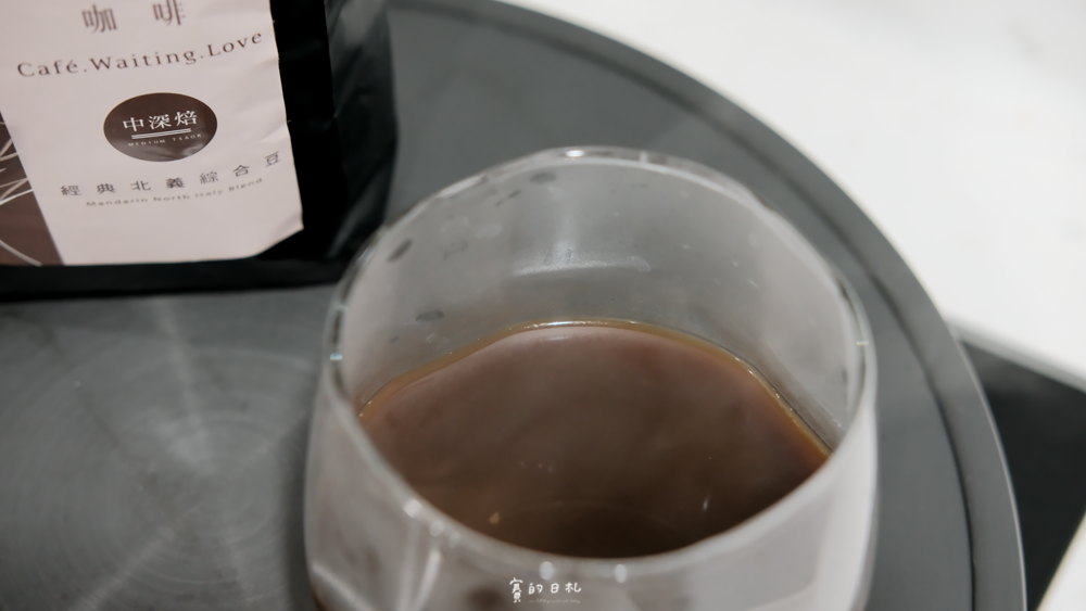 等一個人咖啡中深焙綜合南-北義兩種豆 羅曼紅摩卡壺 摩卡壺推薦 手沖咖啡 咖啡代理商 賽的日札_-55.png