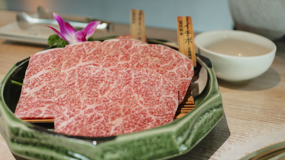 紅巢燒肉工房 頂級日本A5和牛 炙燒鮭魚起司飯 鮭魚卵丼飯 慶生免費送蛋糕 台中燒肉 台中餐廳_-13.png