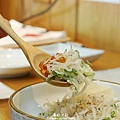 無菜單-吻仔魚佐鮭魚卵丼飯