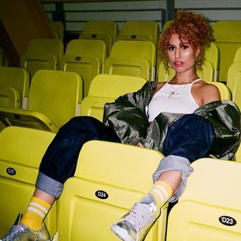 03-RAYE.jpg 03-RAYE.jpg