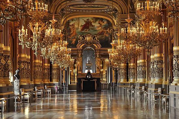 Interior-Opera-Garnier-Paris-Francia.jpg